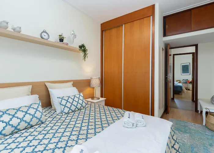 Host Wise Apartment Porto