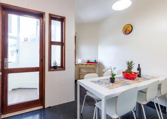 Apartment Host Wise Porto