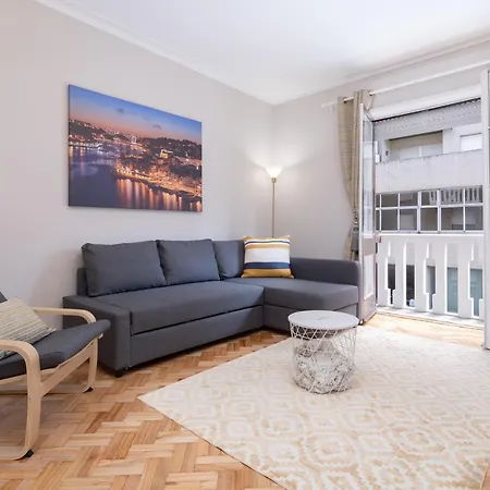 Host Wise Apartment Porto